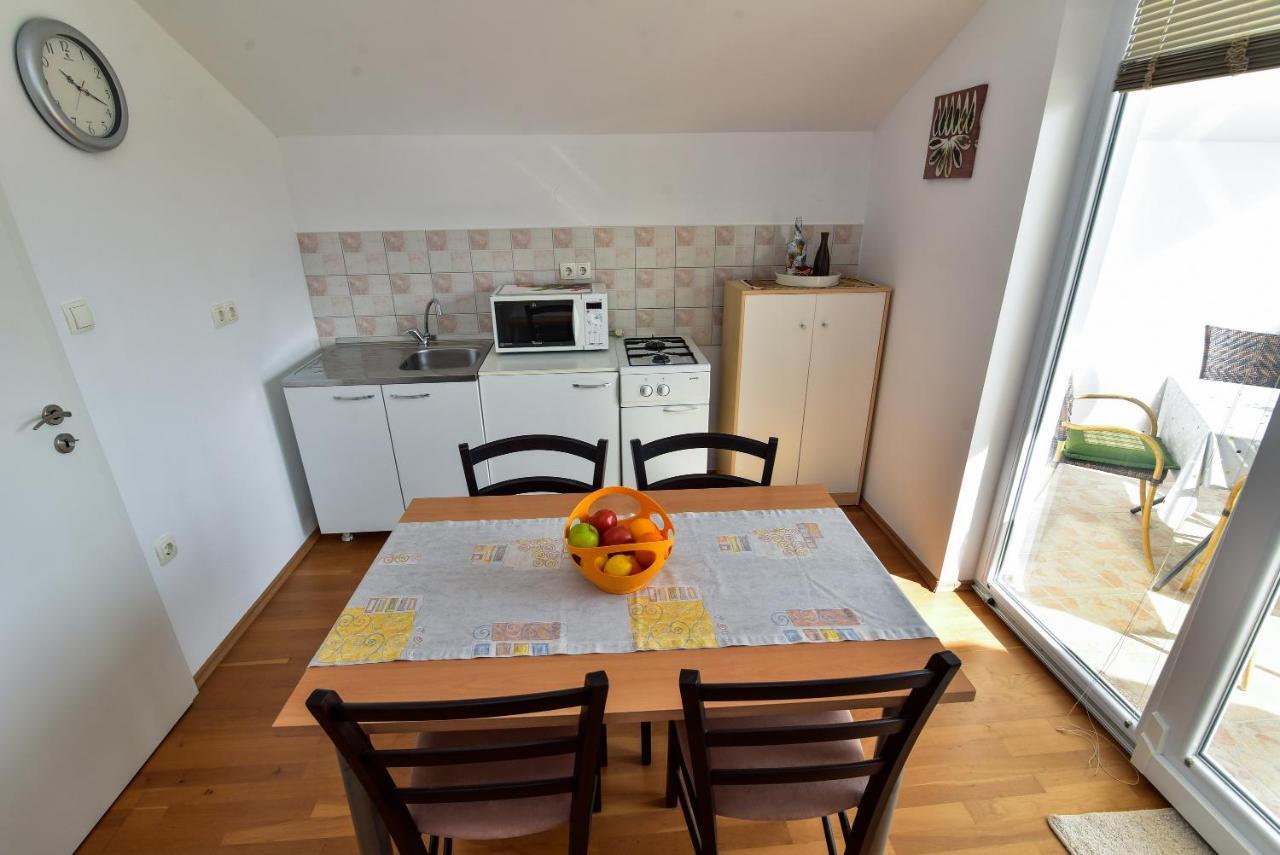 Nena Appartement Sukošan Buitenkant foto
